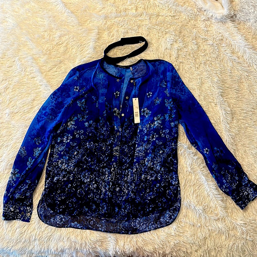 T Tahari Aliza Pleated Sheer Royal Blue Long Sleeve Shirt Velvet Choker